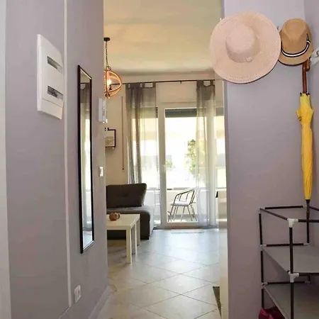 By The Sea Apartament *